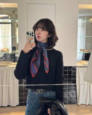 Seo Eun-soo Instagram - 부산에서 먼저 만난 크리스마스🎄