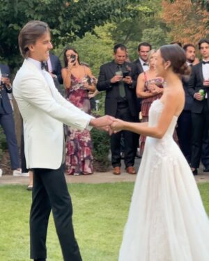 Serena Pitt Instagram - A perfect night celebrating the love of two very special people 🤍