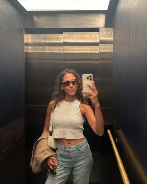 Serena Pitt Instagram - Cue the elevator music 🎶 

Comment SHOP below to receive a DM with the link to shop this post on my LTK ⬇ https://liketk.it/4S7Ug
