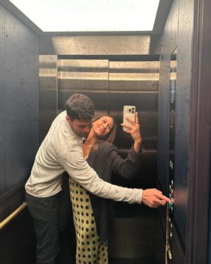 Serena Pitt Instagram - Cue the elevator music 🎶 

Comment SHOP below to receive a DM with the link to shop this post on my LTK ⬇ https://liketk.it/4S7Ug