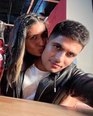 Shahneel Gill Instagram - Happy Rakhi baby❤️
No matter where life takes you, you’ll always be my little bacha.
Love you A&F🧿