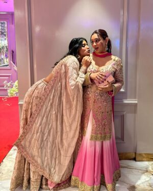 Shahneel Gill Instagram - An unforgettable night, miss u already @sakshi.pant