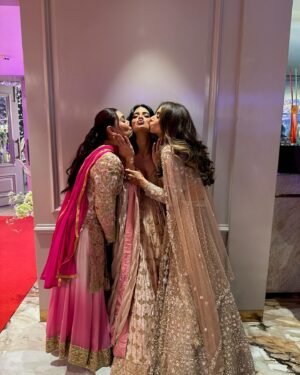 Shahneel Gill Instagram - An unforgettable night, miss u already @sakshi.pant