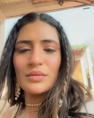Shahneel Gill Instagram - Hans वाला सफ़ेद,,,,