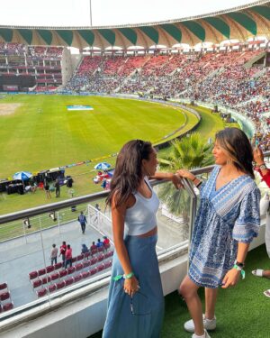 Shahneel Gill Instagram - What a wholesum day💙
