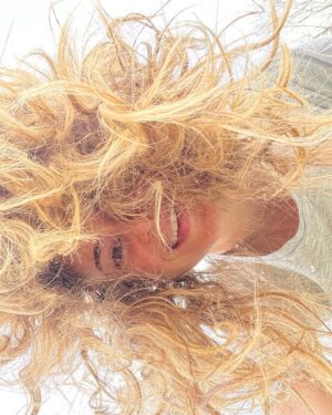 Shailene Woodley Instagram - one of my favorite things about playing GIA in three women was finally letting my lion hair roar for a character. thank you mom   grandpa for the hair genes. and big time thank you’s to @karihillhair for being my secret weapon for over a decade in helping me build characters using your bananas coloring skills, and @mariagracia.__ for up-leveling my curl game   giving gia her EXTRA. bts from when we were shooting 2021-2022.