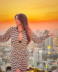 Actress Shama Sikander HD Photos and Wallpapers January 2025