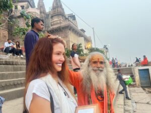 Shannon Elizabeth Instagram - Recently had the honor of returning to #India. This trip was to help pay tribute to an absolutely incredible human who unfortunately left us way too soon & spread her ashes in the #Ganges in #Varanasi. 

I want to share a few highlights of this leg of the trip. More to come, but this one is dedicated to Caroline Kane. 

You were always an angel in Earth, and now the angels are rejoicing to have you back, soaring above the clouds with them. We all love & miss you Caroline-but we felt you there with us every step of the way. Thank you for watching over us all & the beautiful gift of getting to come together to celebrate YOU! We were told not to cry (though, as you know, I failed at that), but we instead did everything we could to celebrate your life & legacy. Thank you for all of the love & laughs. We will see you soon. 🪽

Thank you @guleriakothi for hosting a group of us. Thank you, Aditya! And thank you to Caroline's sister Whitney for all she put into this trip to make it everything Caroline wanted it to be. 🙏🏼💜