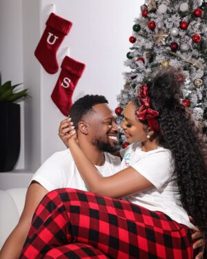 Sharon Ooja Instagram - Happy birthday Jesus 😍😍 you are love !! And your birth ,has given us all the security we need🥰🥰… from Your love ,I now have this love that has changed me forever 😍😍😍 … 🥰 merry Christmas from the Nwokes ❤️

Ps I couldn’t wait to do matching  pyjamas pictures 🤣🤣😍😍thank God for little joys like this 😍🥰💃🏽💃🏽💃🏽