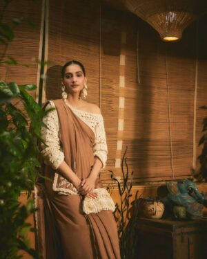 Shereen Sikka Instagram - Celebrating @masabagupta in a custom @houseofmasaba sari, paired with a chic @rejinapyo blouse, and accessorized with a gorgeous @thekalaastore bag, a fun @nandnistudio scrunchie, and @fizzygoblet shoes. Every detail crafted with love and styled to perfection by my dream team. 💛✨

Grateful to @rheakapoor @shereenlovebug @sanyakapoor and @stylebyvanshika for always making me feel my best. And a big thank you to @hrishidoeshair and @mallika_bhat for the glam, and @alpakhimani for the perfect draping. Captured beautifully by @sheldon.santos.

A day filled with love and joy as we shower Masaba with all the blessings. 💕 #MasabaBabyShower
