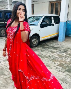 Sherin Thara Instagram - Wish you Happy new year 2025 to everyone❤️‍🩹❤️2025 ✨✨✨
.
Wearing @shyamili_boutique 
.
.
#babysherin #mayu #baakyalakshmi #vijaytelevision #instagram #instadaily #instagood #newyear #influencer #explore #trending #viral #instapost #picoftheday #photogrpahy #outfit #outfitoftheday #photooftheday
