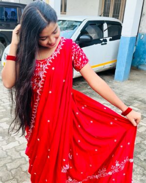 Sherin Thara Instagram - Wish you Happy new year 2025 to everyone❤️‍🩹❤️2025 ✨✨✨
.
Wearing @shyamili_boutique 
.
.
#babysherin #mayu #baakyalakshmi #vijaytelevision #instagram #instadaily #instagood #newyear #influencer #explore #trending #viral #instapost #picoftheday #photogrpahy #outfit #outfitoftheday #photooftheday