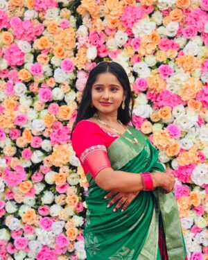 Shilpa Thakre Instagram - Wedding vibes ❣️✨

Styled by : @stylewithshivu 
makeup by : @shamligotmare 

#shilpathakre #expressionqueen #bhaikishadi #wedding #weddingvibes