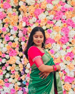 Shilpa Thakre Instagram - Wedding vibes ❣️✨

Styled by : @stylewithshivu 
makeup by : @shamligotmare 

#shilpathakre #expressionqueen #bhaikishadi #wedding #weddingvibes