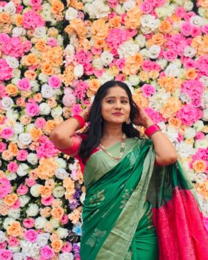 Shilpa Thakre Instagram - Wedding vibes ❣️✨

Styled by : @stylewithshivu 
makeup by : @shamligotmare 

#shilpathakre #expressionqueen #bhaikishadi #wedding #weddingvibes