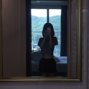 Shin Se-hwi Instagram - 