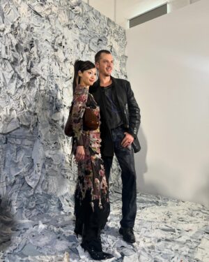 Shioli Kutsuna Instagram - @diesel @glennmartens #dieselss25 #invitedby