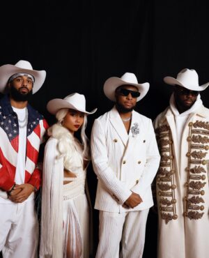 Shiona Turini Instagram - A Cowboy Carter Christmas Part 2 ❄️ A visual love letter   a reclamation of space. Thank you @harpersbazaarus @samiranasr and of course @bybiancabee for your beautiful words about our beautiful costumes. 27 million viewers and counting to witness over 400 carefully curated costumes - from cowboys to cheerleaders, dancers and drivers, the Blackbiirds to band. We did it. I’m so grateful to the team that supported me on this journey. 

My wardrobe supervisor, my right hand woman who has been rocking with me since I was working out of a studio apt in NYC @melaniesw My ACD @taragrevellie who has been by my side since Renaissance. My Queen of Custom @ericaricecruz God bought us together four or five years ago in the middle of a pandemic and we haven’t left each other since. My Molly @mwpeters_ the best stylist, shopper, vintage hunter I know - What would I do without you? 
My new loves, my Dancer dream team and more @mstr_of_disguise @daquyeen 
Our Fashion Assistants  @lauracheron.h @thatssosav @halleamanda @hollyreboff @scarletodunbar @hanna.berridge @kayaugo 
Our Talented tailors #MrTimWhite @kannataniuchi @alexnavarrodesigns @alantude @pigpattypaige @cacouture we couldn’t do it without you. 
@justxone @_itsalannah @ibreani @chilllllc 
There are so many people who made this happen - I’m beyond grateful
To the team @parkwood @yvettenoelschure @mstinaknowles collaborating with you all is the biggest blessing there is. And of course our leader @beyonce. My Virgo. Thank you.
