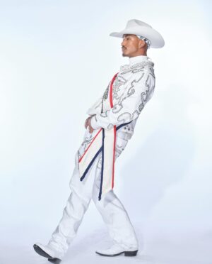 Shiona Turini Instagram - A Cowboy Carter Christmas Part 2 ❄️ A visual love letter   a reclamation of space. Thank you @harpersbazaarus @samiranasr and of course @bybiancabee for your beautiful words about our beautiful costumes. 27 million viewers and counting to witness over 400 carefully curated costumes - from cowboys to cheerleaders, dancers and drivers, the Blackbiirds to band. We did it. I’m so grateful to the team that supported me on this journey. 

My wardrobe supervisor, my right hand woman who has been rocking with me since I was working out of a studio apt in NYC @melaniesw My ACD @taragrevellie who has been by my side since Renaissance. My Queen of Custom @ericaricecruz God bought us together four or five years ago in the middle of a pandemic and we haven’t left each other since. My Molly @mwpeters_ the best stylist, shopper, vintage hunter I know - What would I do without you? 
My new loves, my Dancer dream team and more @mstr_of_disguise @daquyeen 
Our Fashion Assistants  @lauracheron.h @thatssosav @halleamanda @hollyreboff @scarletodunbar @hanna.berridge @kayaugo 
Our Talented tailors #MrTimWhite @kannataniuchi @alexnavarrodesigns @alantude @pigpattypaige @cacouture we couldn’t do it without you. 
@justxone @_itsalannah @ibreani @chilllllc 
There are so many people who made this happen - I’m beyond grateful
To the team @parkwood @yvettenoelschure @mstinaknowles collaborating with you all is the biggest blessing there is. And of course our leader @beyonce. My Virgo. Thank you.