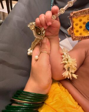 Shirin Sewani Instagram - 6 months already 🥹✨🧿❤️ 🌏

#baby #world #newmom #happiness #love