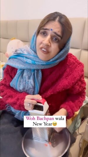 Shirin Sewani Instagram - Kal gajjar ka halwa bnaun fir??

#family #happiness #newyear #2025 #reels #instagram #shirinsewani #reelsinstagram 

[2025, family, funny, love, happiness, new year]