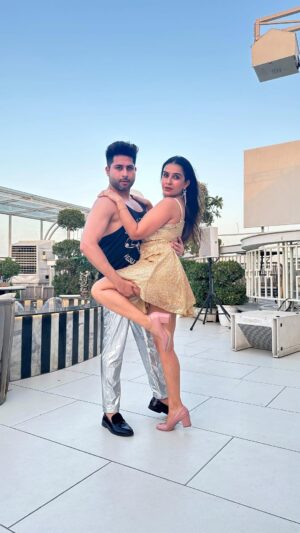 Shirin Sewani Instagram - Suggest me songs for part 2 in comments section!
#bestimes 

#reels #dance #nostalgia #90s #kids #reelitfeelit #shirinsewani

Reels,Nostalgia,kids,90s, Dance