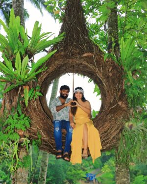 Shiva Jyothi Instagram - Swinging into paradise at Bali Swing!”🤩
#baliday2 
#baliswing #baliswingubud
#baliswings #realbaliswing #swingbali #baliadventure #balitravel #balilife #baliview #explorebali #couplegoals #travelcouple #coupletravel #adventurecouple
#romanticgetaway #lovetravel
#coupleadventure #togetherweexplore #couplegoals #relationshipgoals #jyothakka #shivajyothi
