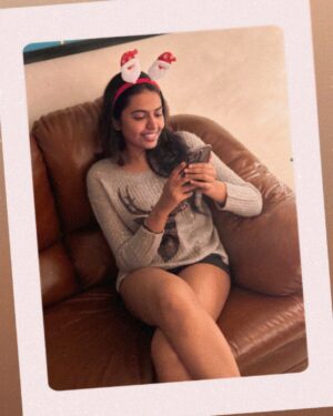 Shivani Rajashekar Instagram - Tis the season to be jolly 💫🥳🧿🧿🧿
Merry Christmas Ya’ll ❤️