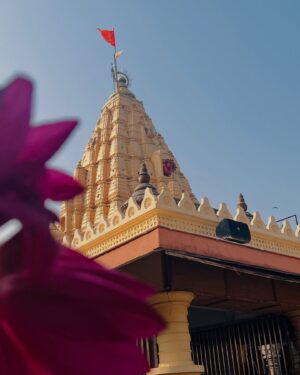 Shivika Rishi Instagram - Saal ka pehla somvaar Mahakal ke Sath🕉️🔱🙏
#allaboutyesterday #blessed🙏 

#monday #instagram #mahakal #2025 #blessed🙏