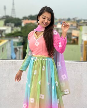 Shravnitha Srikanth Instagram - Beautiful kurthis from @taashitrendz 
Pc @jahnu_2204 

#outfit #collab #paid #paidcollaboration #collaboration #post #selfcare #selflove #love #picture #pictureoftheday #picoftheday #nature #photography #potraitphotography