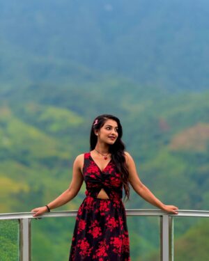 Shravnitha Srikanth Instagram - I am ENOUGH. 

@touronholidays 

#post #picture #pictureoftheday #shoot