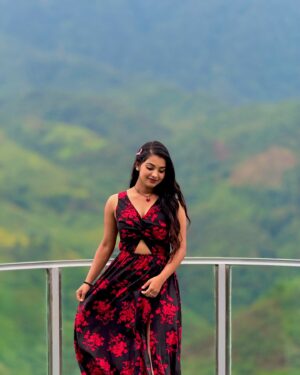 Shravnitha Srikanth Instagram - I am ENOUGH. 

@touronholidays 

#post #picture #pictureoftheday #shoot
