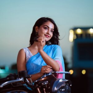Shravnitha Srikanth Instagram - Life is what it is. Make the most of it. 

Mua @jeru_bridal_studioo 
Saree @_ruby_collections 
Blouse @sesha_bridalwear 
Photography @xposurestudio.in
Hair @brushed_with_dharshu