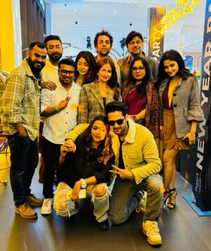 Shreema Bhattacherjee Instagram - From the music launch, with the gang! ❤️

#অমরসঙ্গী - Music out now on all leading platforms. আমার রবিবার এই গান নিয়ে জমজমাট, আপনার?

আপনাদের কোন গান টা ফেভারিট? জানান তাড়াতাড়ি। 🎵❤️