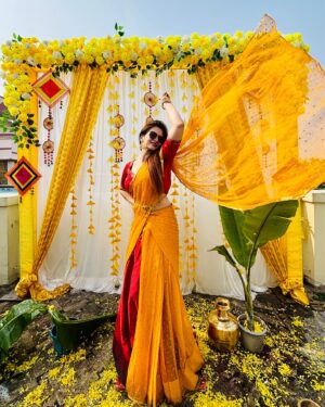 Shreema Bhattacherjee Instagram - Sunshine, laughter, and a whole lot of love!🌻❤️🧿

#HaldiCeremony #bestfriendswedding #2024