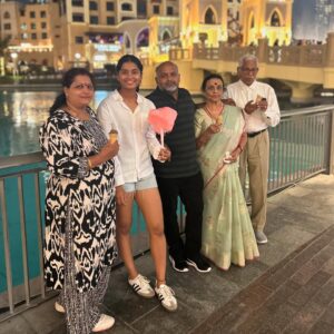 Shreyanka Patil Instagram - Spent the off day being touristy! My Tata is obviously more interested in the ice cream than posing for the pic. Right choice I must say 🤪 #dubai #familyday