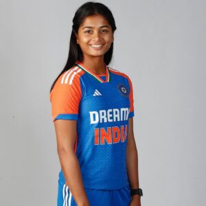 Shreyanka Patil Instagram - So incredibly proud to wear this jersey. Watching the celebrations this evening makes me realise how lucky I am to wear the India colours. Can’t wait to win the women’s World Cup and experience this love! #India #inspired #grateful