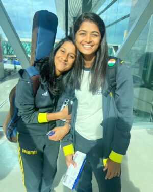 Shreyanka Patil Instagram - Happy birthday Jemuuuuu!! Thank you for existing you beautiful human. Here are some memories: 
1. Twin love 
2. Jemi’s signature moves at a wedding we gatecrashed 🤪 (major throwback) 
3. We love drama!! 
4. Jemu loving her South Indian coffee !!