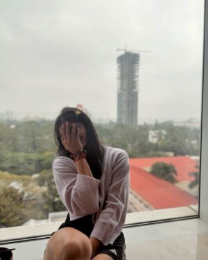 Shreyanka Patil Instagram - Good morning from Bengaluru, where the weather wakes up more confused than me. Sunshine? Rain? Fog? All at once? Looks like today’s forecast is ‘whatever it feels like’! 🌦️☀️🌧️#bengaluru