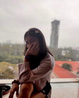 Shreyanka Patil Instagram - Good morning from Bengaluru, where the weather wakes up more confused than me. Sunshine? Rain? Fog? All at once? Looks like today’s forecast is ‘whatever it feels like’! 🌦️☀️🌧️#bengaluru