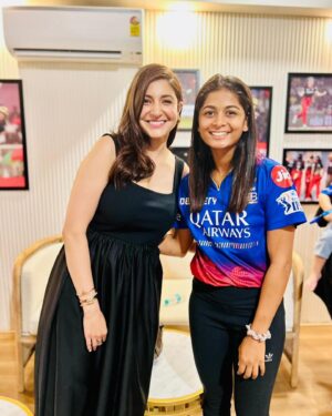 Shreyanka Patil Instagram - “There is a 1 percent chance… and sometimes that is good enough.” - Virat Kohli !! 🫡 

What an evening, what a night!!! #RCB ❤️