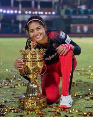 Shreyanka Patil Instagram - This is for you Bengaluru!!! The No. 1 feeling!!! 
Ee Sala Cup N̶a̶m̶d̶e̶ Namdu! 🏆 #RCB