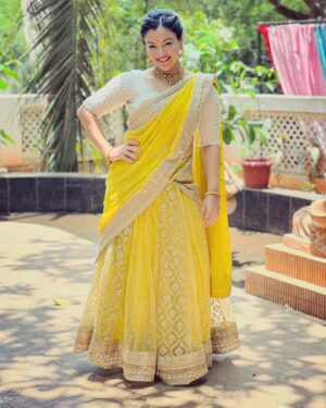Shruti Rawat Instagram - ⭐️💛