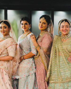 Shruti Rawat Instagram - #armankishaadi #weddinglook
#yehrishtakyakehlatahai4 #yehrishtakyakehlatahai #yrkkh #yrkkjfamily 

Keep watching #yehrishtakyakehlatahai
Mon to sun 9.30 pm . 

Photo credit to one and only one our Armaan @rohitpurohit08