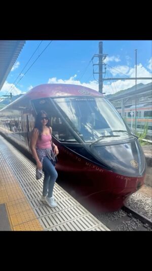 Shruti Reddy Instagram - 2024 has been the year of travelling for me ✈️ 🌎🫶 Grateful 💞

#highvibes #travel #2024 #japantravel #japan #dubai #thailand #scotland #london #uk #travelphotography