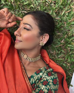 Shruti Ulfat Instagram - One with myself… 🧡💚