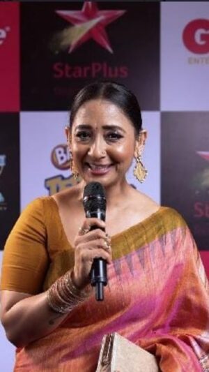 Shruti Ulfat Instagram - Vidya ke saath aap bhi shaamil ho jaaiye naye saal ki sabse badi party mein! 🥳🤩 

Dekhiye,
#24thIndianTelevisionAcademyAwards, 31 December ko, shaam 7:30 baje, StarPlus aur Disney  Hotstar par.

@shrutiulfat

#StarPlus #ITAAwards #24thITA #IndianTelevisionAwards #IndianTelevision #Entertainment #TvShow #Drama #Awards #Celebrities #NewYear #NYE #NewYearParty #Party