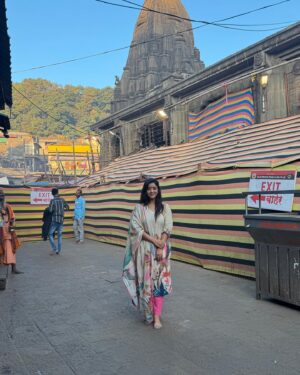Shubhi Sharma Instagram - #bhimashankar_jyotirlinga  @madhugawade @dr.manni