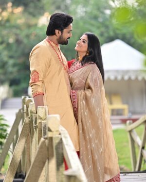 Shweta Bhattacharya Instagram - SWRU(Sweta Rubel)❤️
Makeup @withlovesuranjan 
Photographer @arindumbhattacharjee 
Styled by @rudra_saha_official 
Wardrobe @biki_couture
