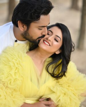 Shweta Bhattacharya Instagram - ❤️❤️
Photography @arindumbhattacharjee 
Makeup @withlovesuranjan 
Styled by @rudra_saha_official 
Wardrobe @biki_couture